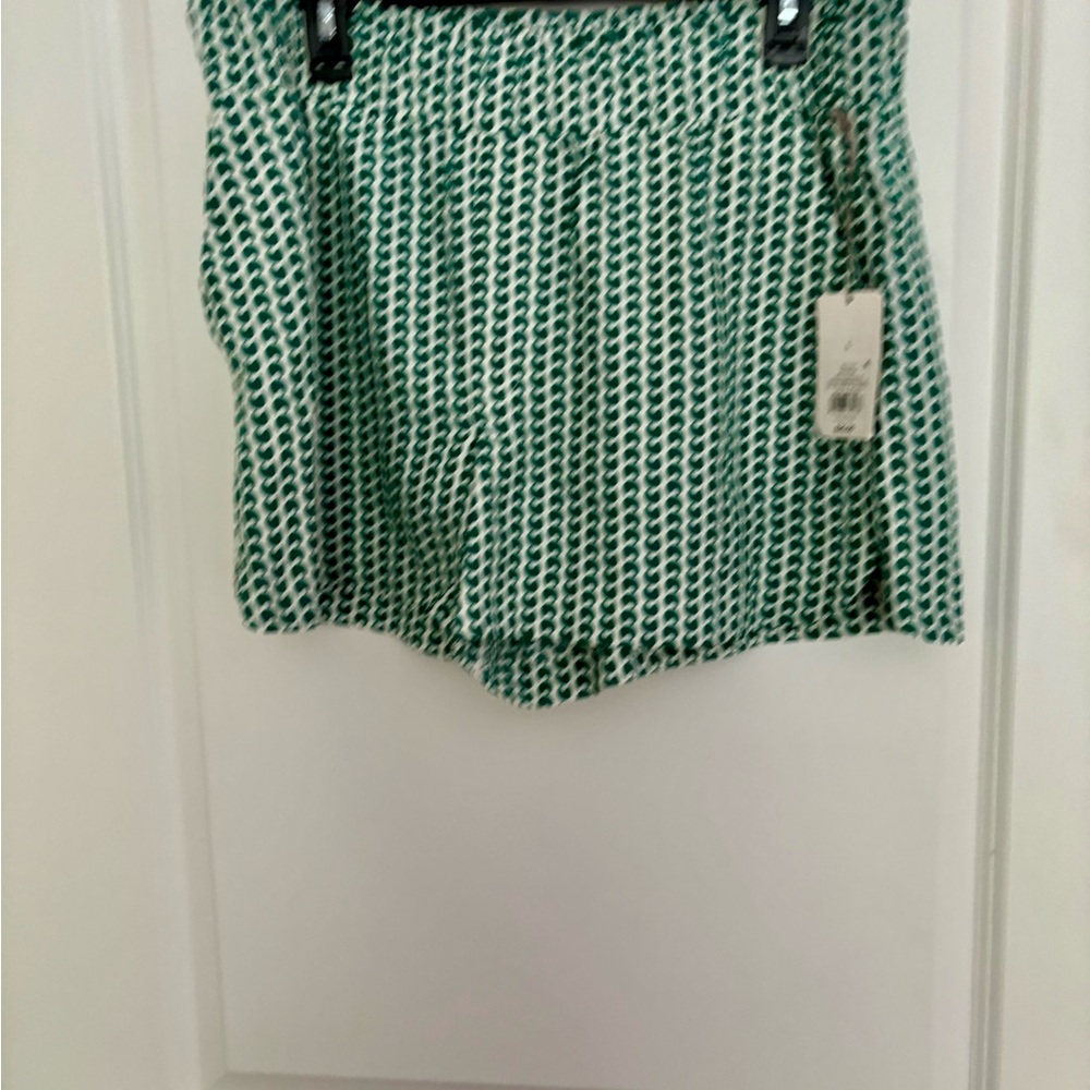 Two Piece Ladies Shorts Set - Picture 9 of 9